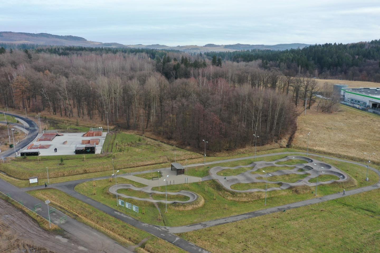 tumy-na-stanicy-rowerowej-123073