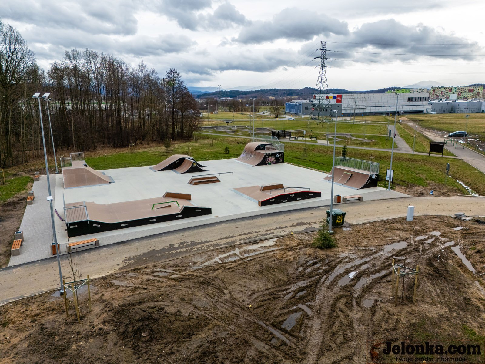 tumy-na-stanicy-rowerowej-123073