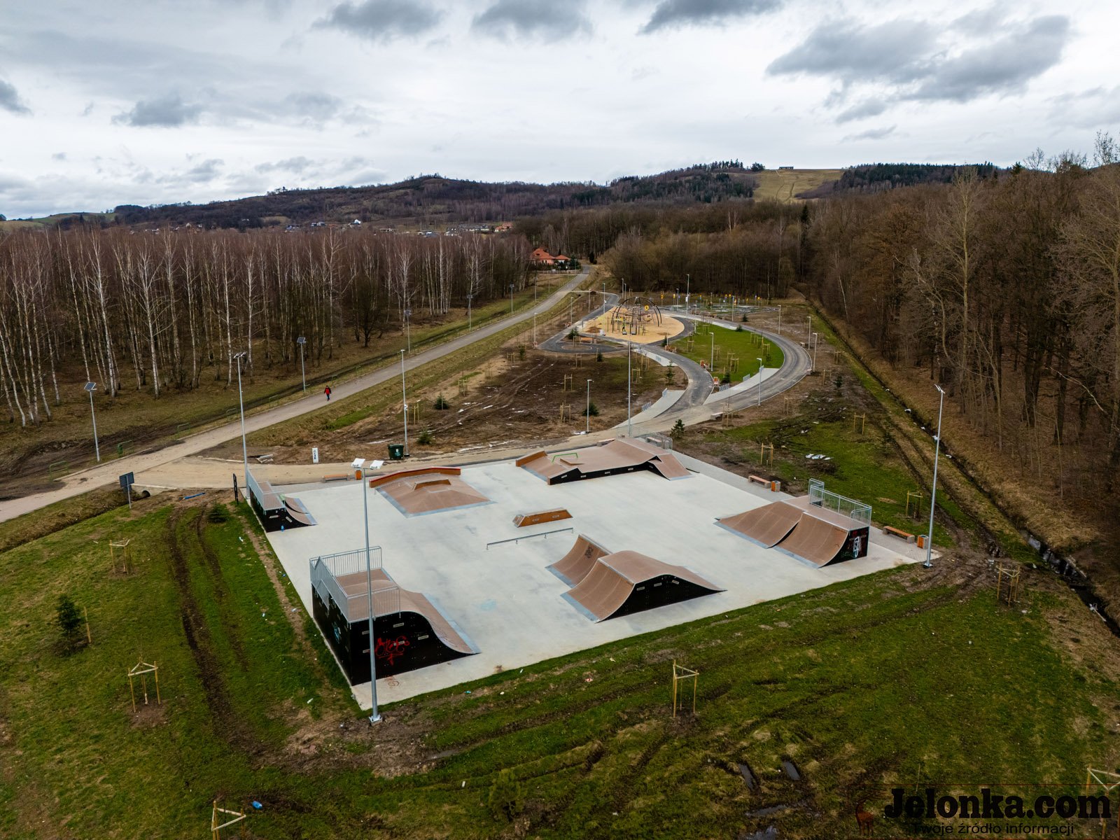 tumy-na-stanicy-rowerowej-123073
