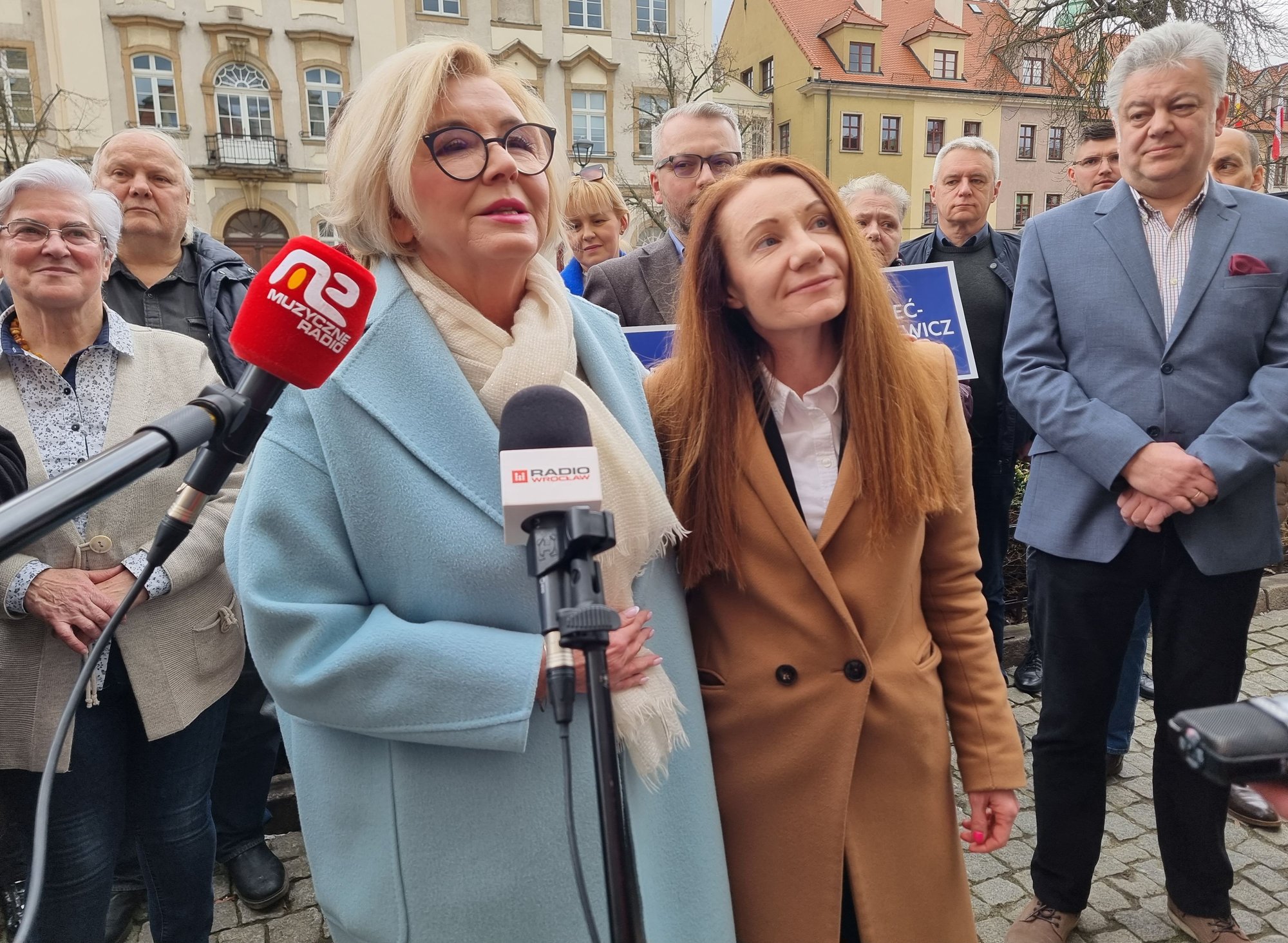 pis-prezentuje-i-obiecuje-123122