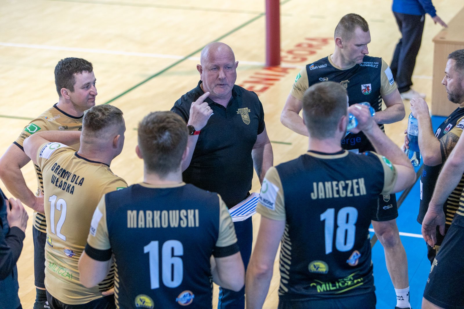 bolesna-porazka-na-wasnym-parkiecie-123129
