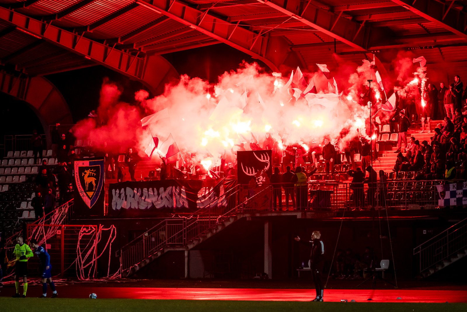 horror-w-koncowce-trwa-wiosenna-czarna-seria-123131