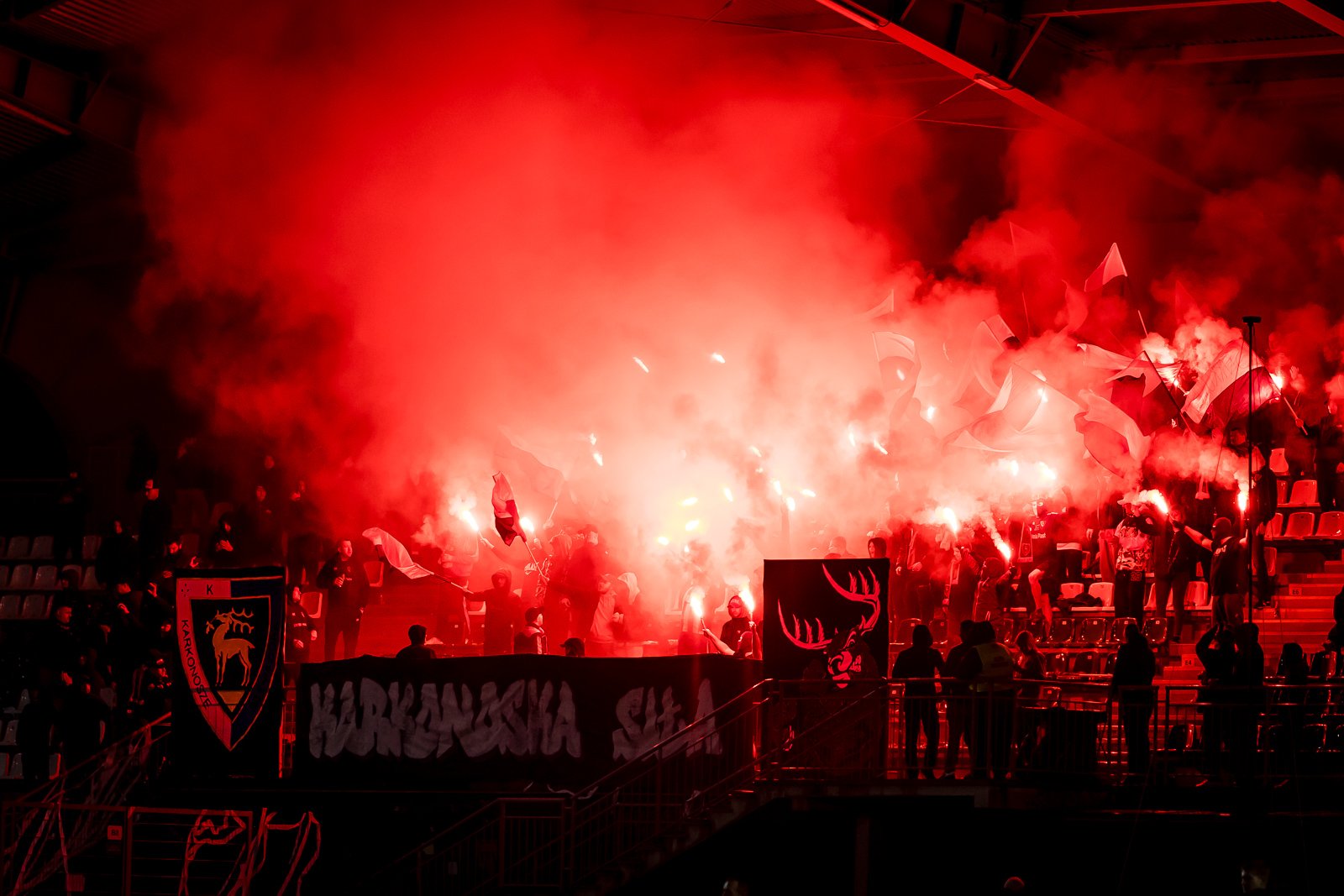 horror-w-koncowce-trwa-wiosenna-czarna-seria-123131
