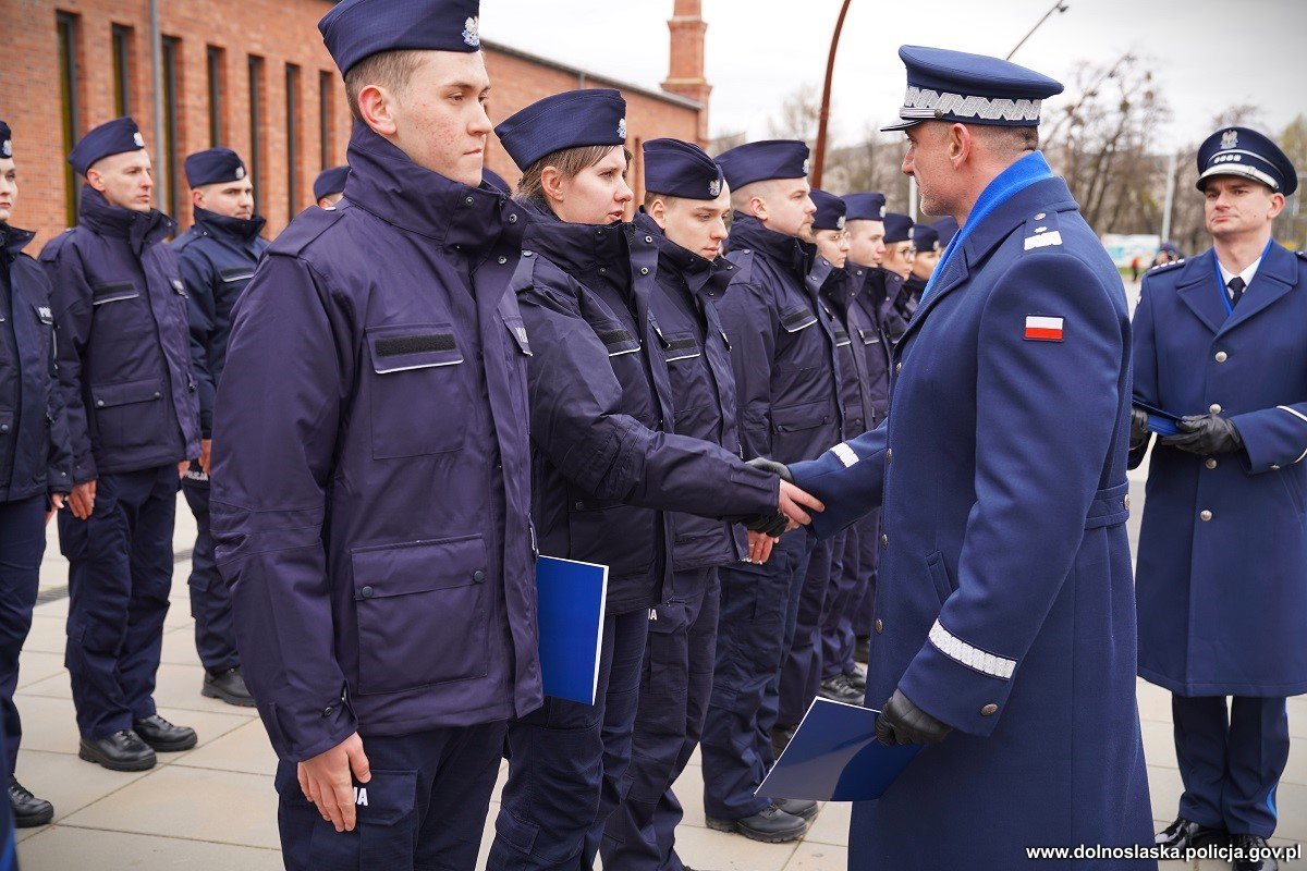 slubowanie-nowych-policjantow-123241