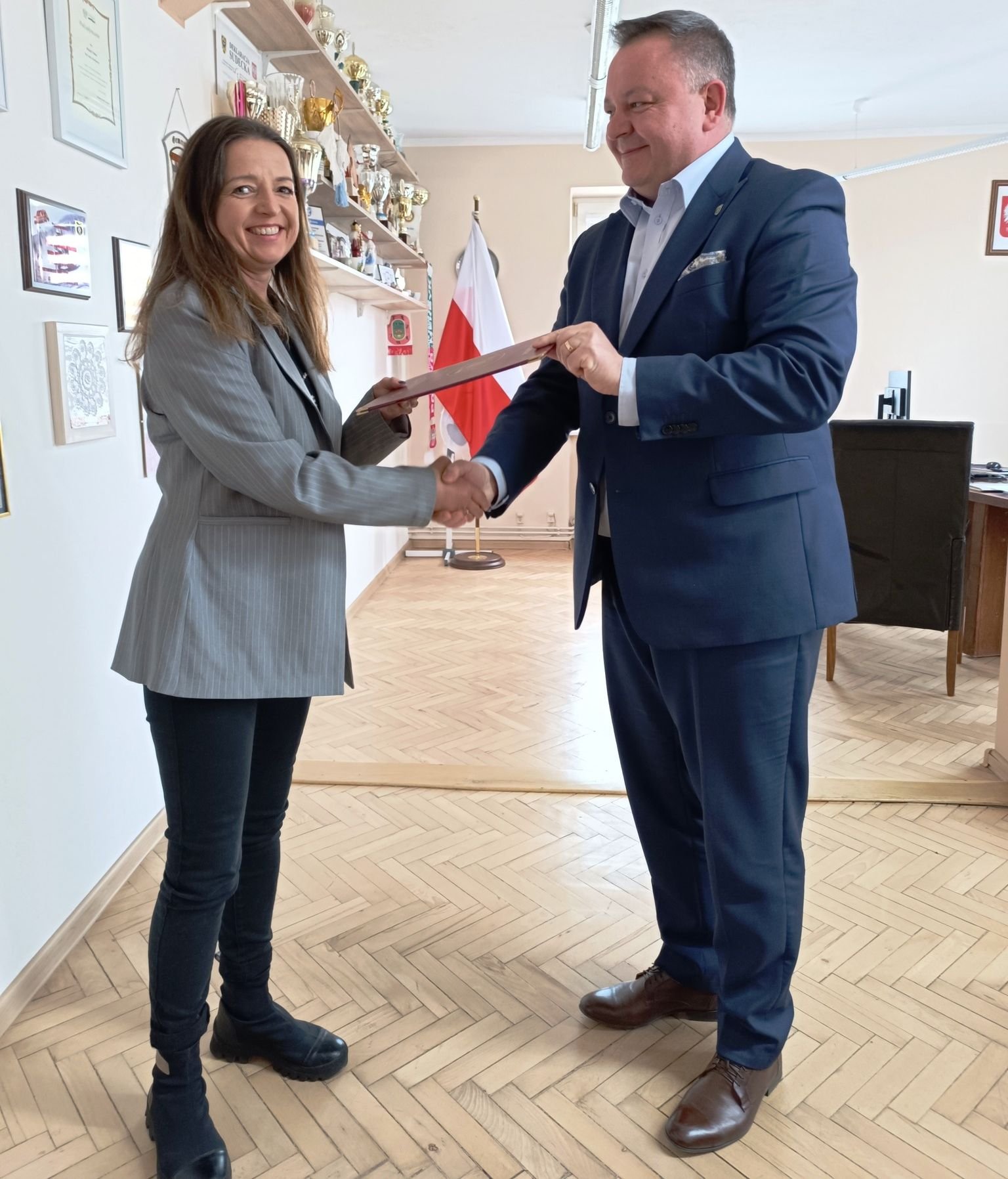 podpisanie-umowy-na-remont-ul-1-maja-123296