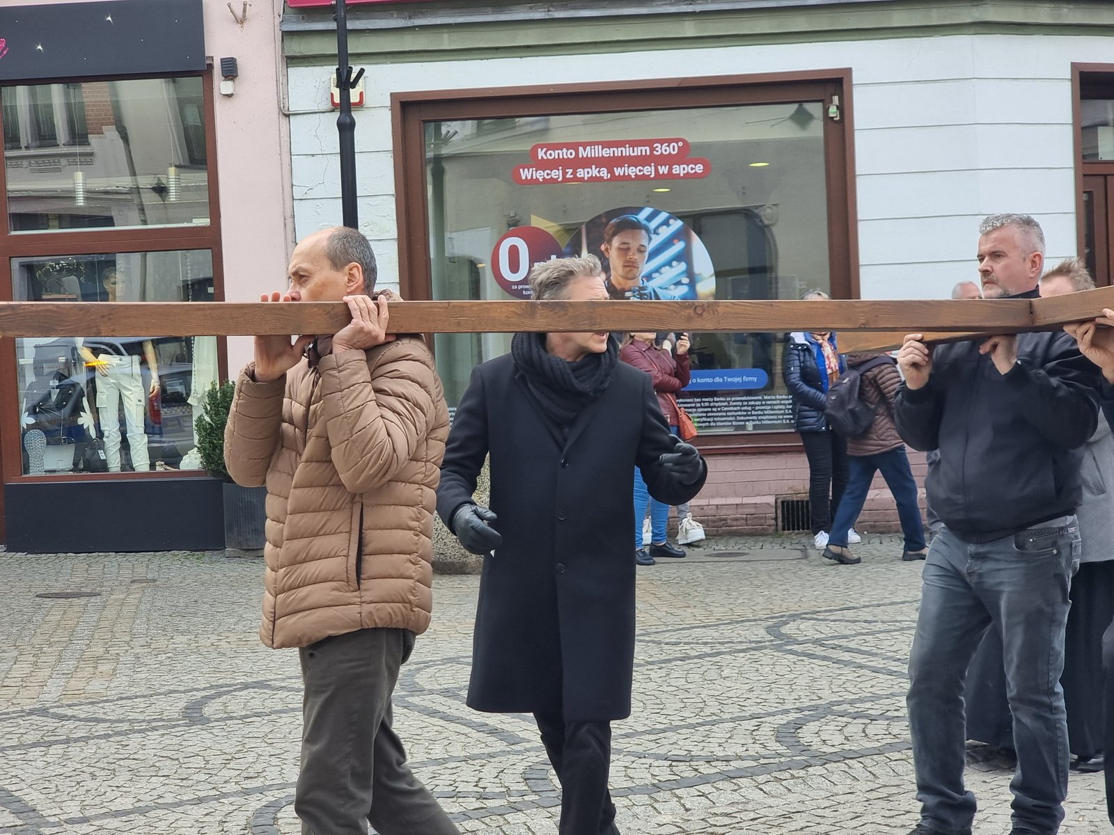 droga-krzyzowa-w-centrum-123464