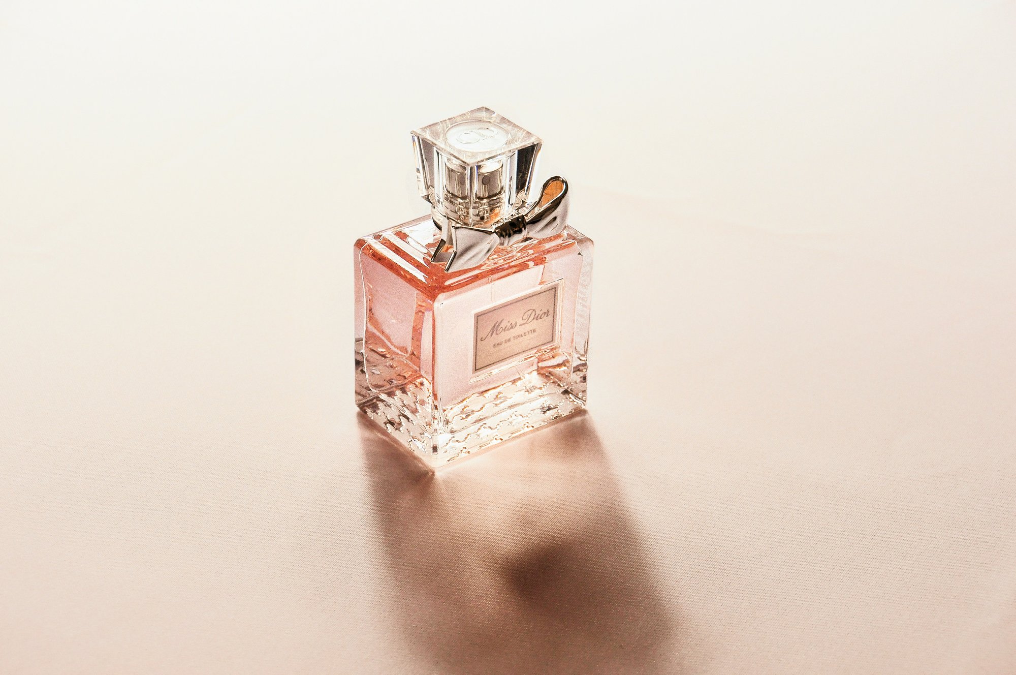 damskie-perfumy-na-wiosne-ktore-ozywia-caa-stylizacje-123518