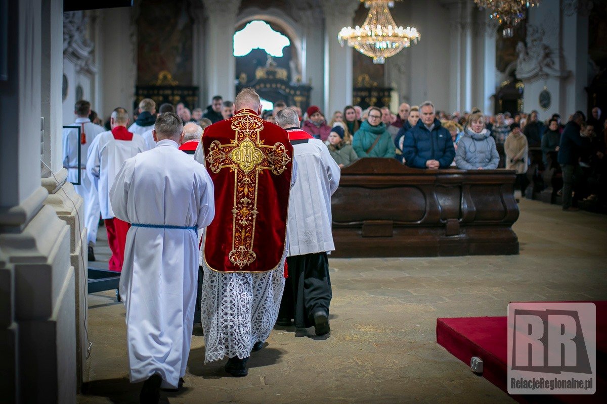 wielki-piatek-w-krzeszowie-123519