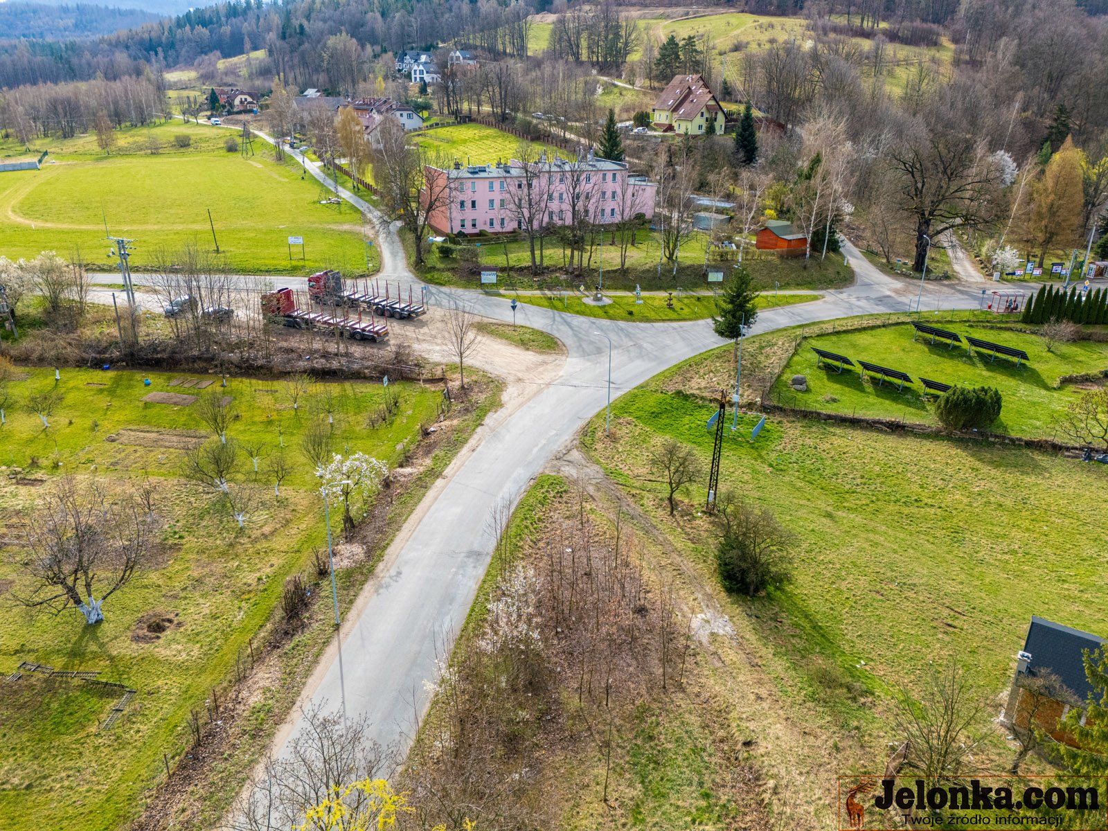 powiat-wyremontuje-dziurawa-droge-123584