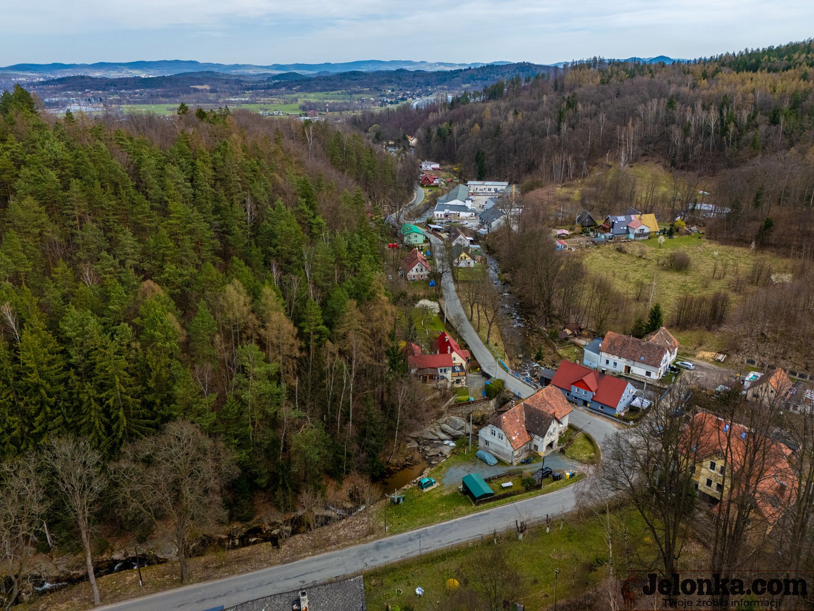 powiat-wyremontuje-dziurawa-droge-123584
