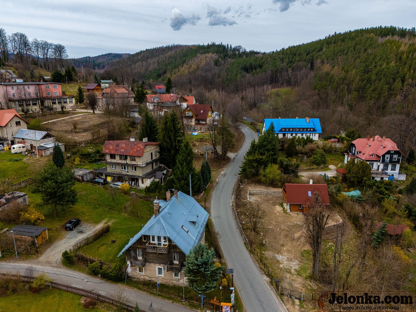 powiat-wyremontuje-dziurawa-droge-123584