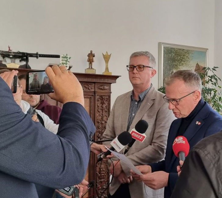 jelenia-gora-na-razie-nie-musi-pacic-123638