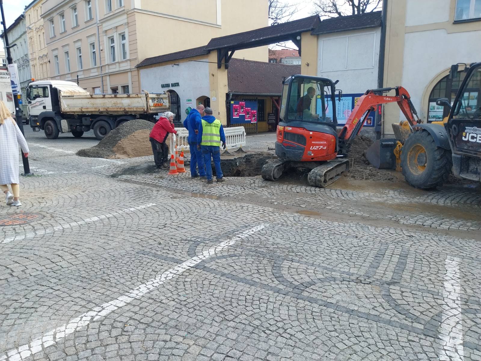 awaria-na-1-maja-szybko-usunieta-123664