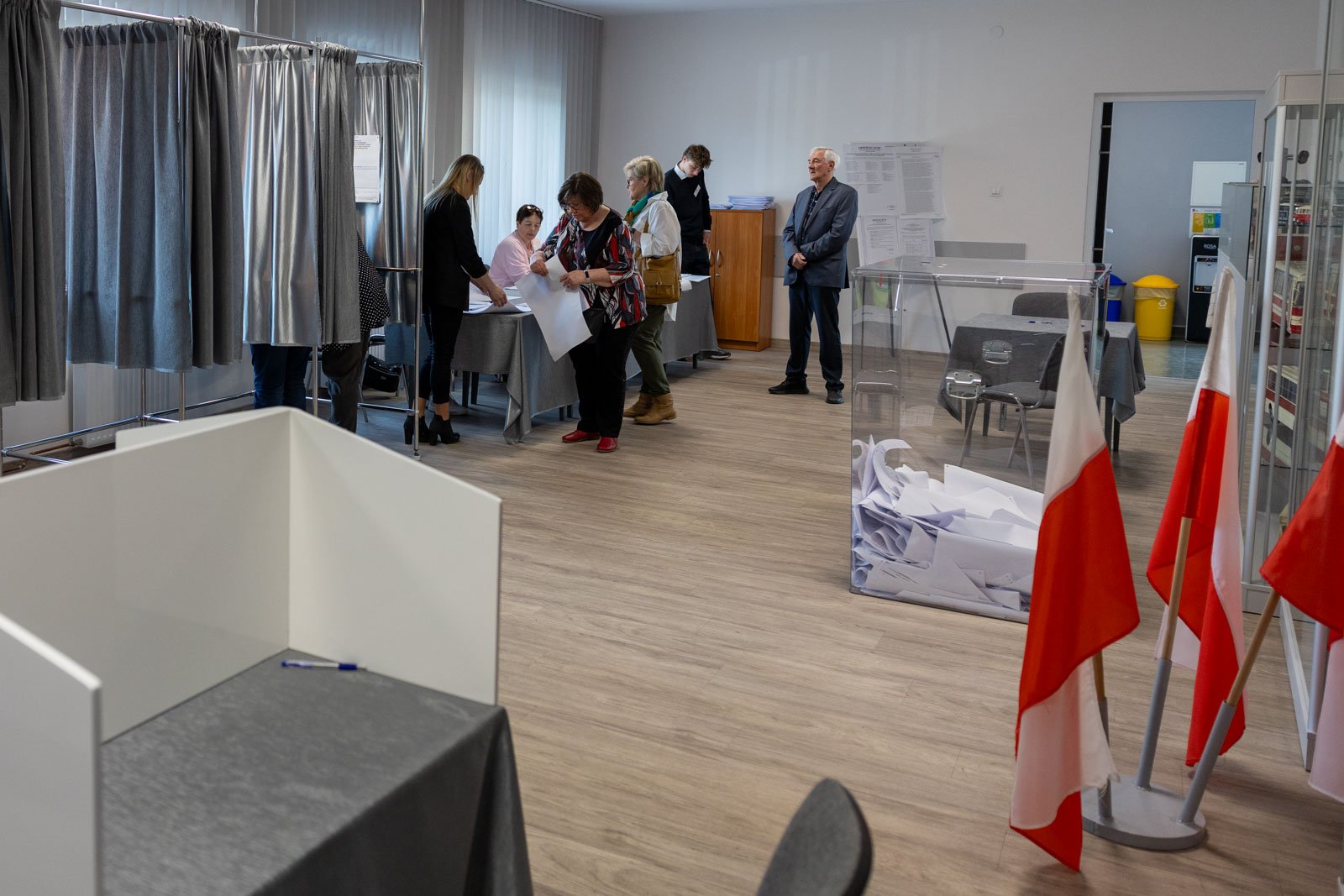 frekwencja-w-poudnie-kraj-16-dolny-slask-15-123712