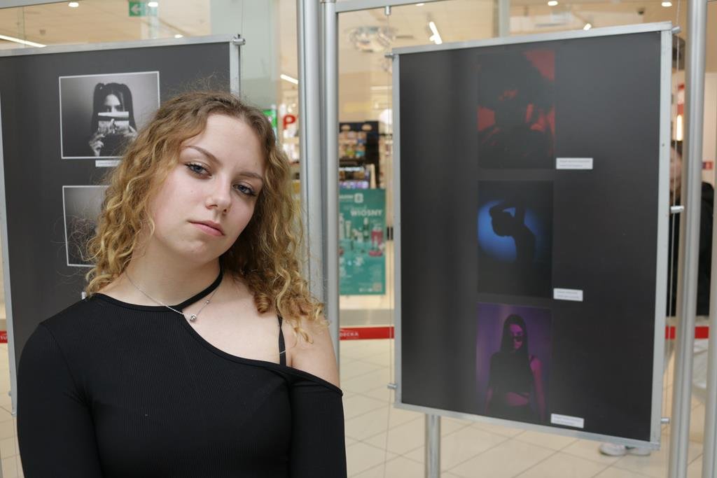 wystawa-fotografii-uczniow-rzemios-w-galerii-sudeckiej-123830