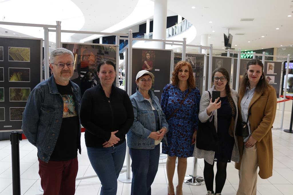 wystawa-fotografii-uczniow-rzemios-w-galerii-sudeckiej-123830