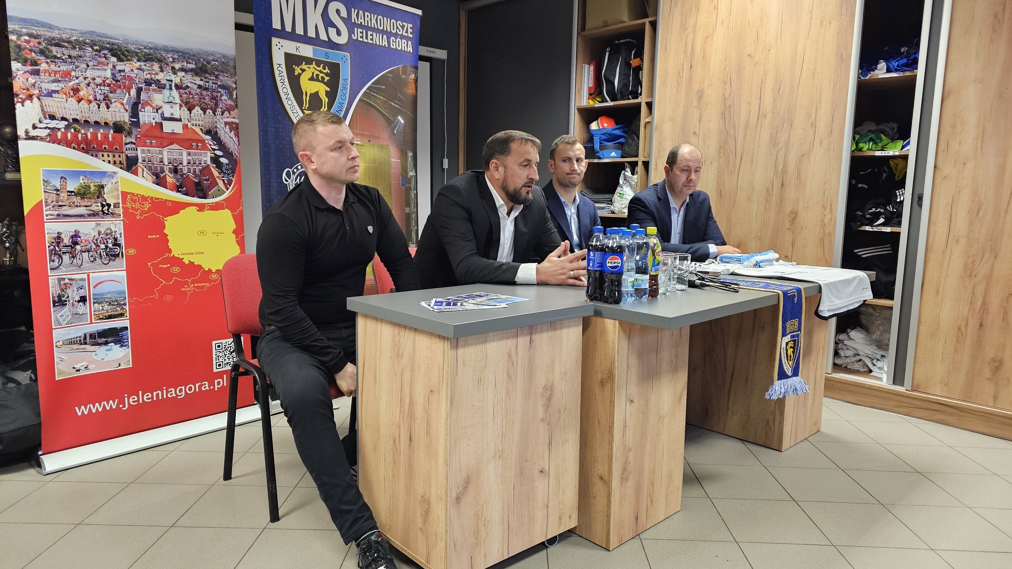 prowadzi-klub-z-ekstraklasy-teraz-czas-na-karkonosze-123912