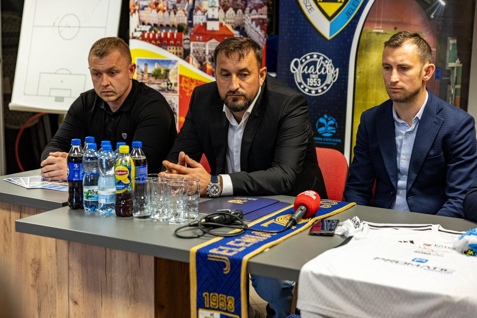 prowadzi-klub-z-ekstraklasy-teraz-czas-na-karkonosze-123912