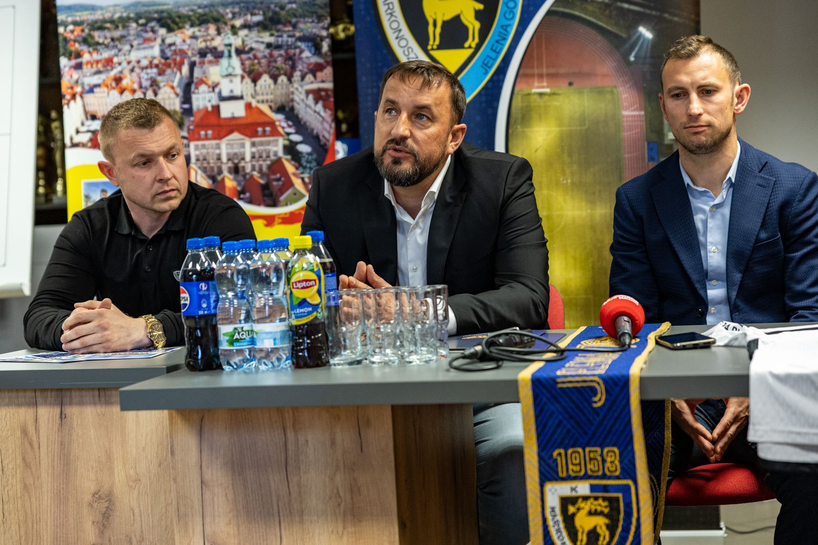 prowadzi-klub-z-ekstraklasy-teraz-czas-na-karkonosze-123912