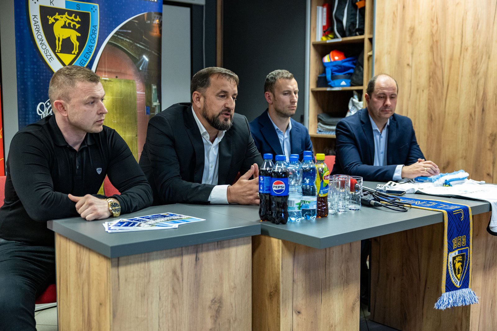 prowadzi-klub-z-ekstraklasy-teraz-czas-na-karkonosze-123912