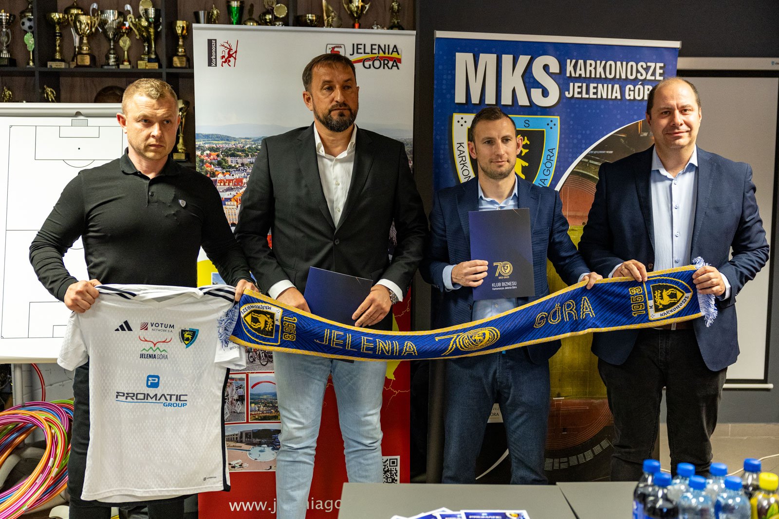 prowadzi-klub-z-ekstraklasy-teraz-czas-na-karkonosze-123912