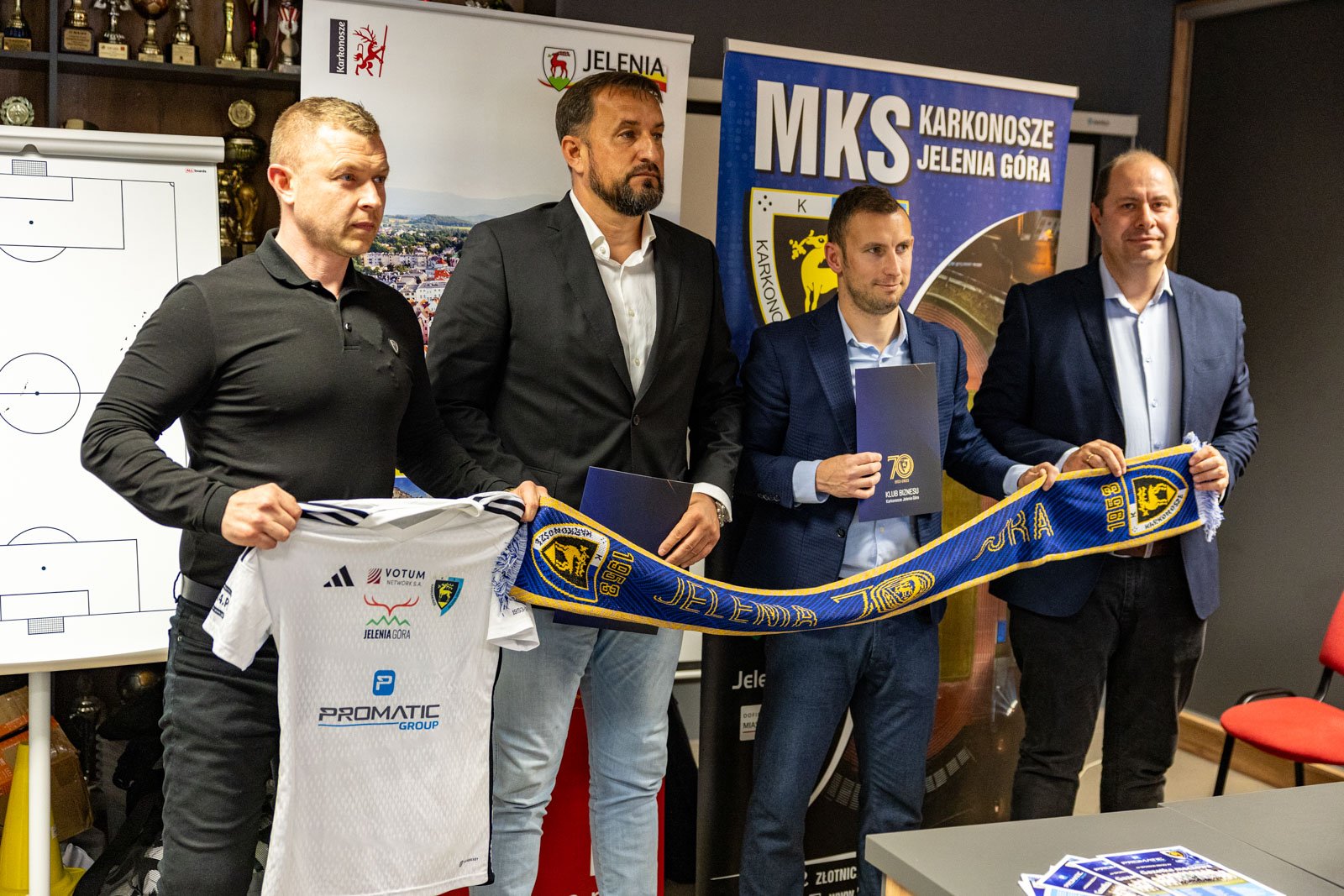 prowadzi-klub-z-ekstraklasy-teraz-czas-na-karkonosze-123912