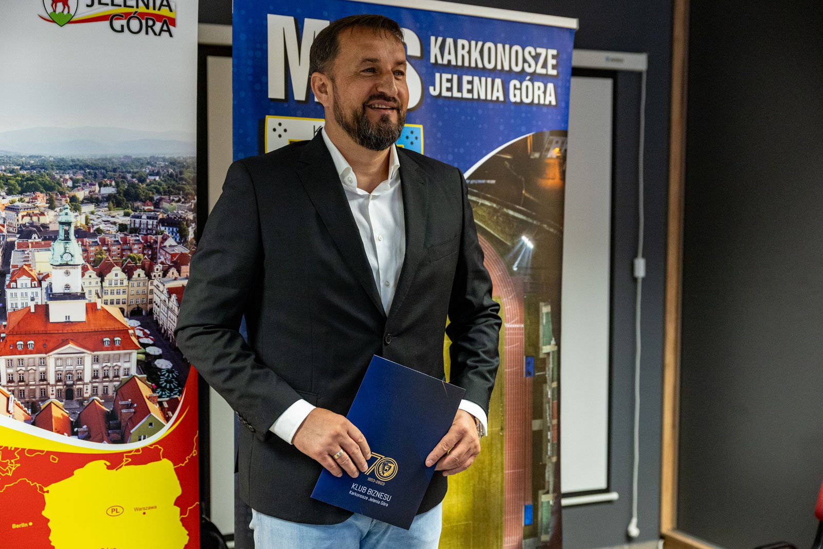 prowadzi-klub-z-ekstraklasy-teraz-czas-na-karkonosze-123912
