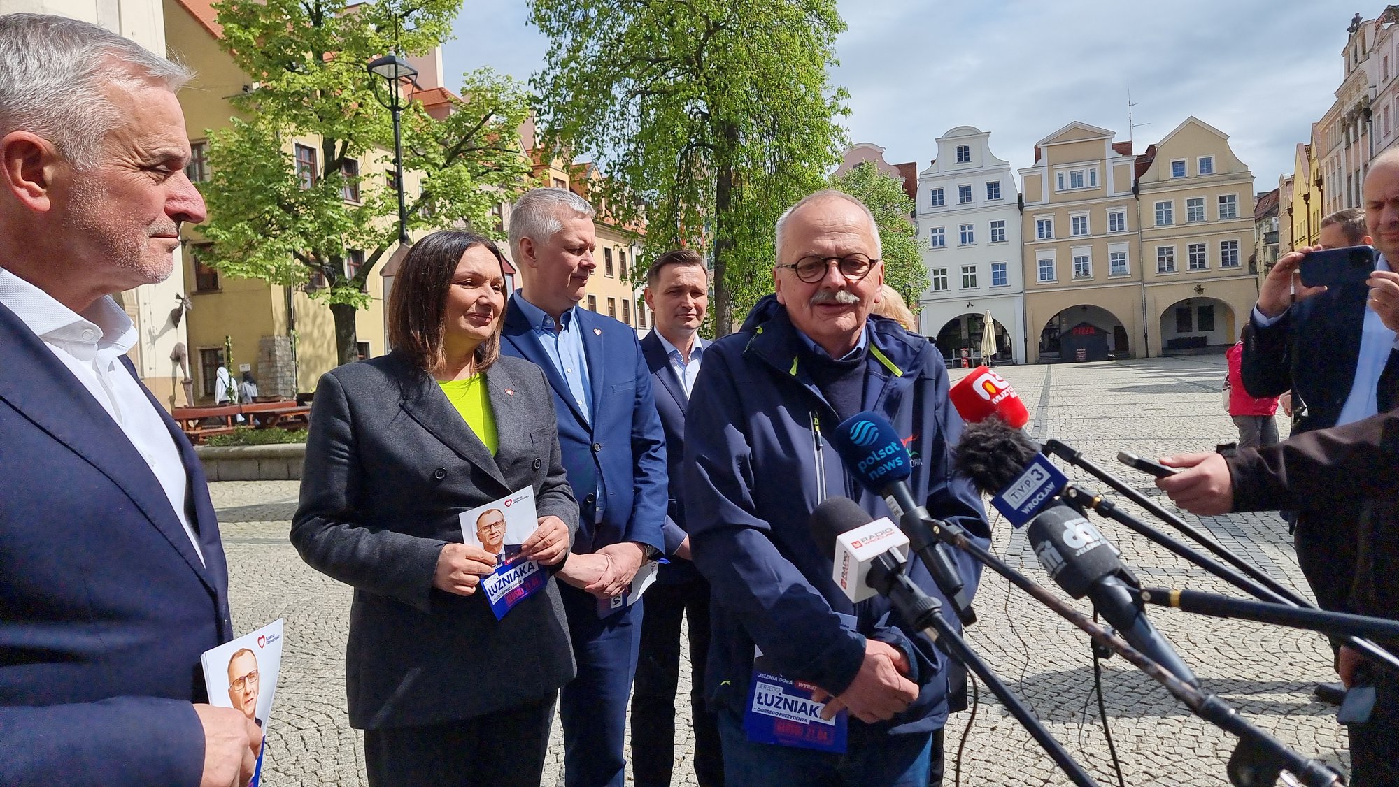 minister-wicemarszaek-i-prezydent-ze-wsparciem-dla-j-uzniaka-123918