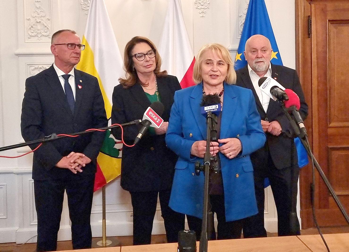jerzy-uzniak-ze-wsparciem-marszaek-senatu-123963