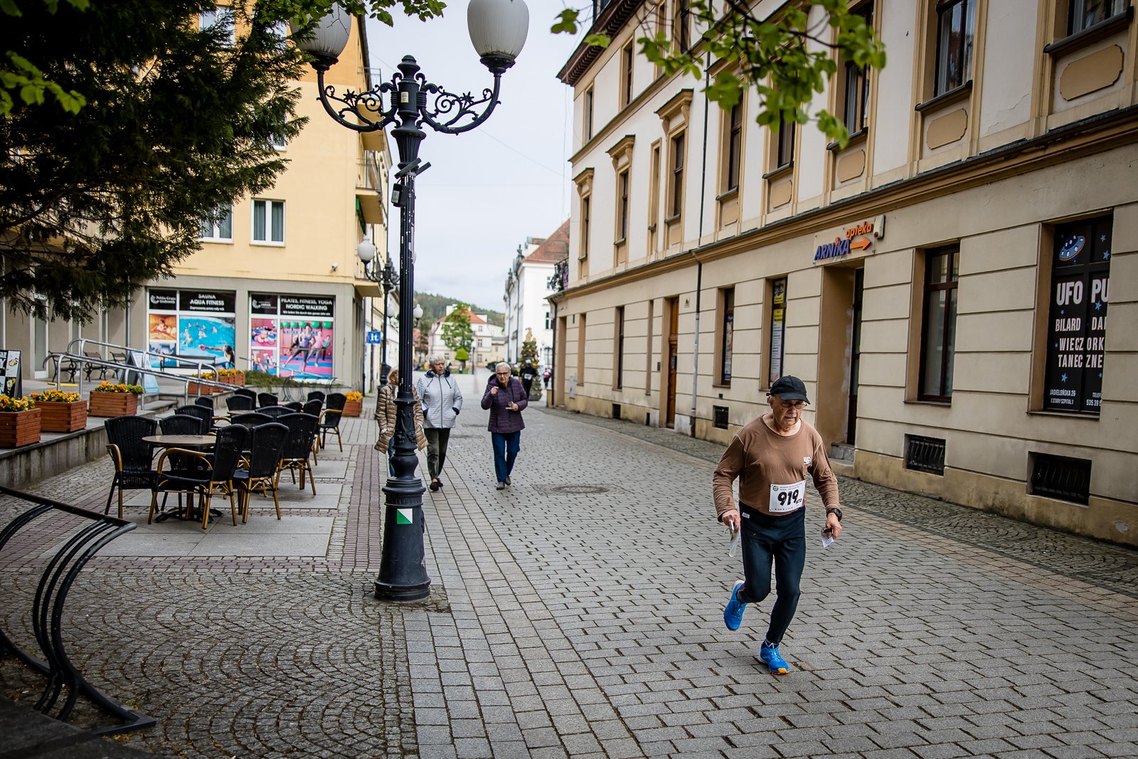 ponad-800-biegaczy-na-orientacje-odwiedzio-jelenia-gore-124085