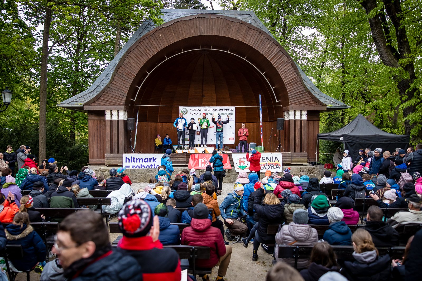 ponad-800-biegaczy-na-orientacje-odwiedzio-jelenia-gore-124085
