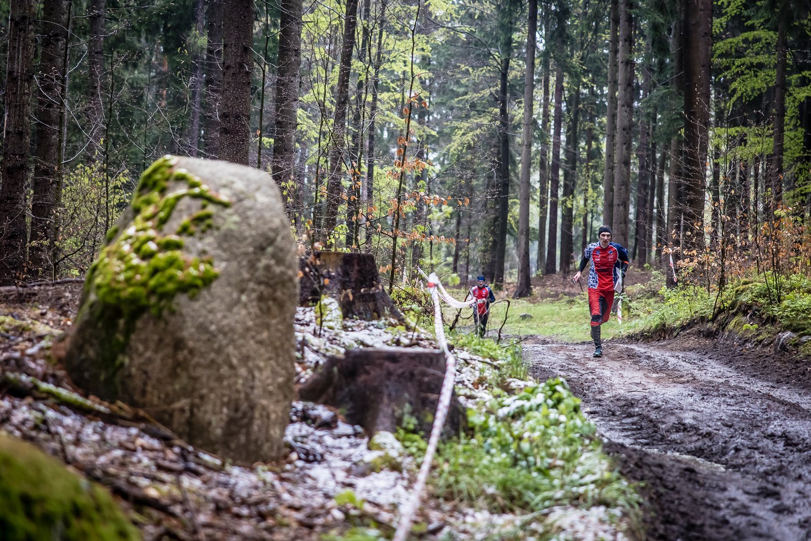 ponad-800-biegaczy-na-orientacje-odwiedzio-jelenia-gore-124085