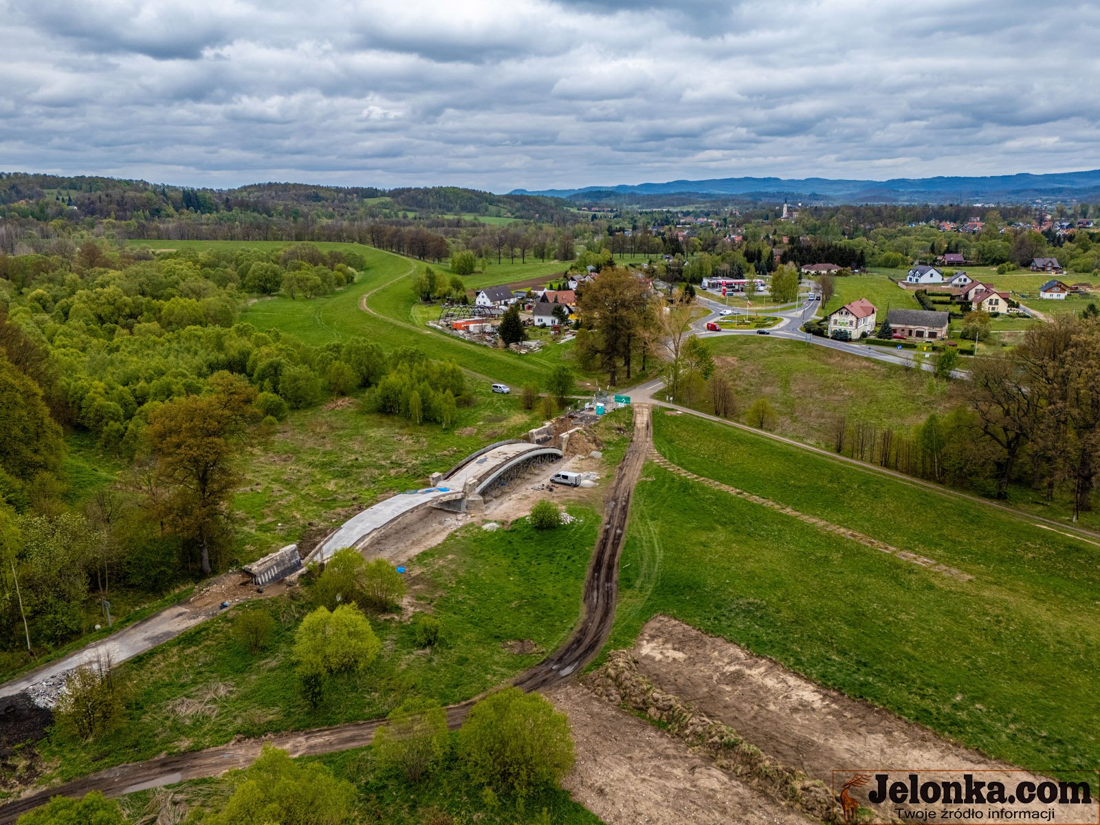 powiat-kontynuuje-remont-mostu-124104