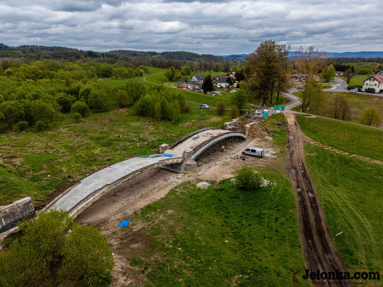 powiat-kontynuuje-remont-mostu-124104