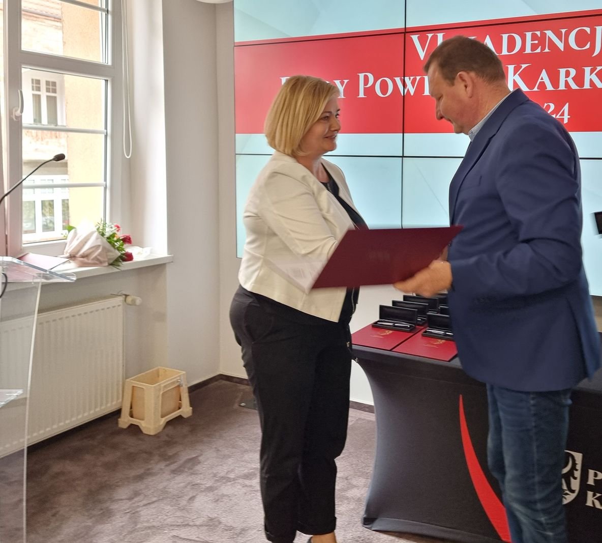 ostatnia-sesja-w-powiecie-124142