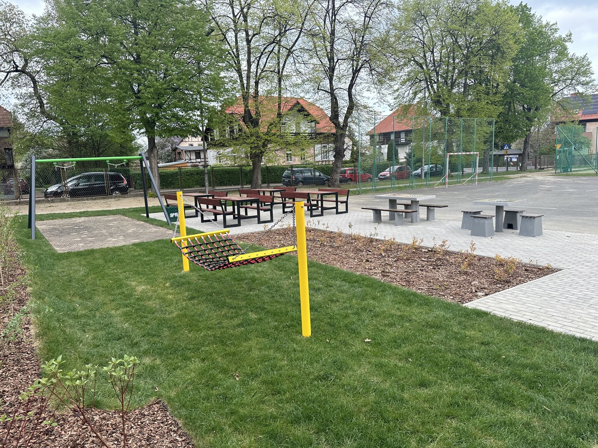siownia-i-plac-zabaw-z-budzetu-obywatelskiego-124153