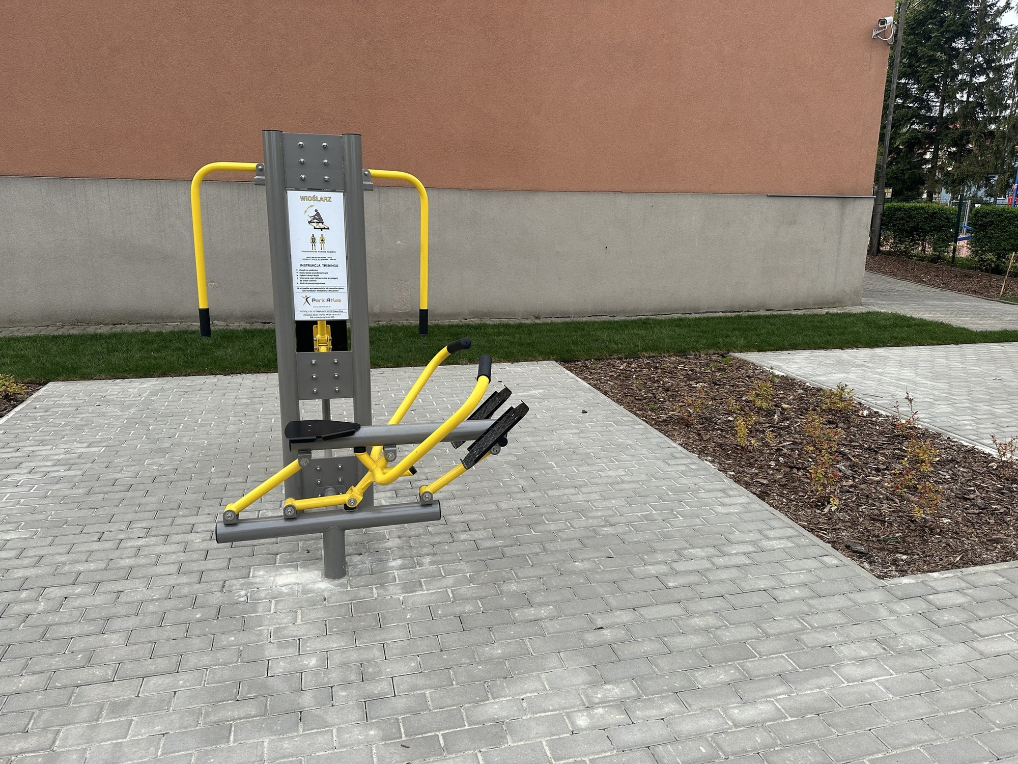 siownia-i-plac-zabaw-z-budzetu-obywatelskiego-124153