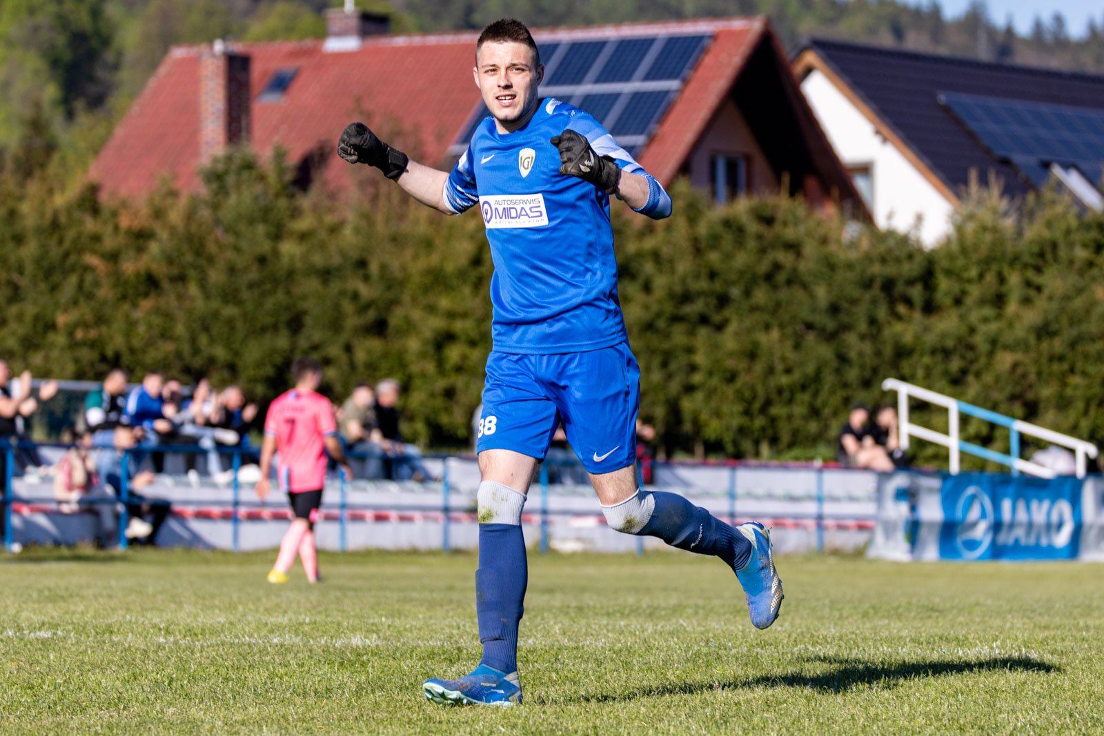 klops-lotnika-w-starciu-z-granica-124204