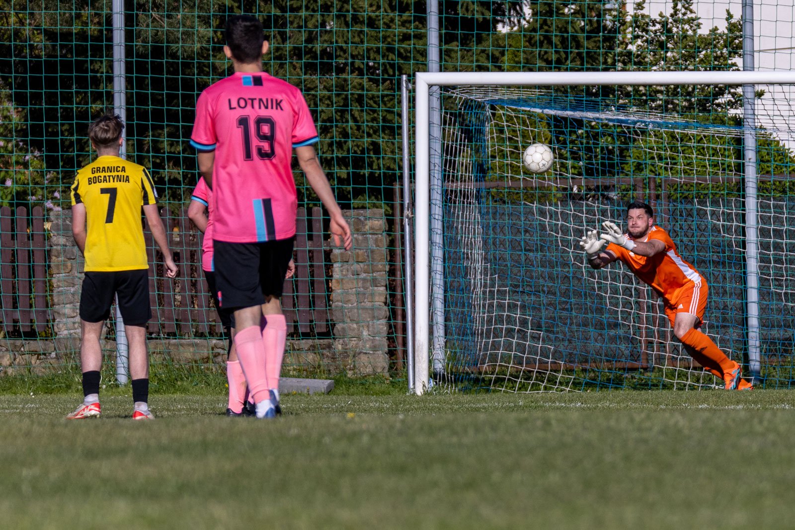 klops-lotnika-w-starciu-z-granica-124204
