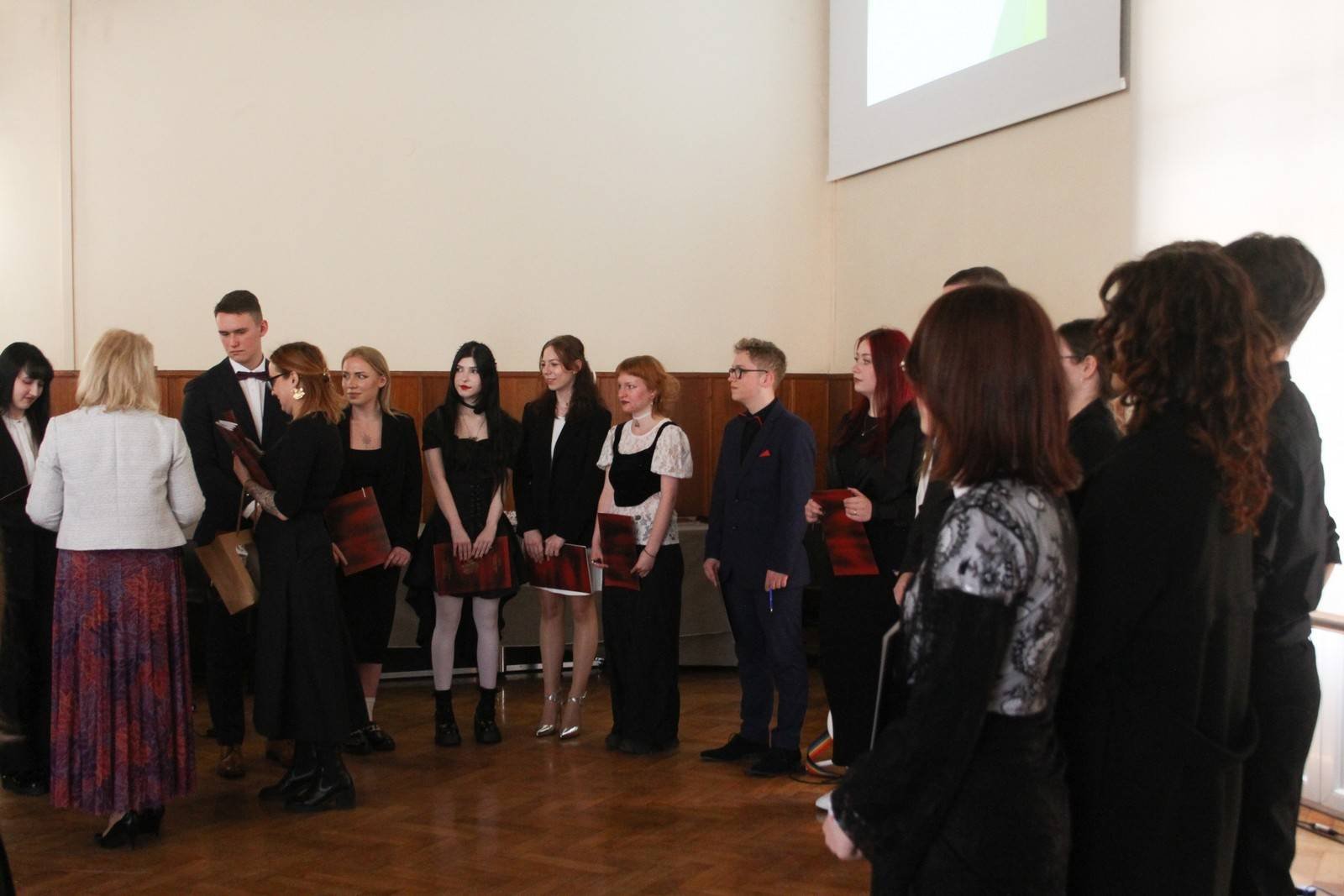 maturzysci-zakonczyli-nauke-w-zsot-124224