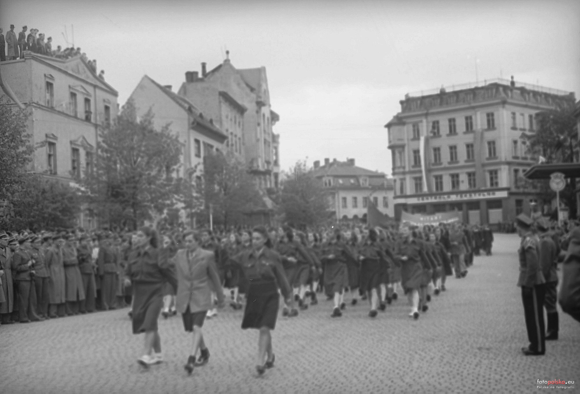 jelenia-gora-dawniej-pochody-1majowe-124271