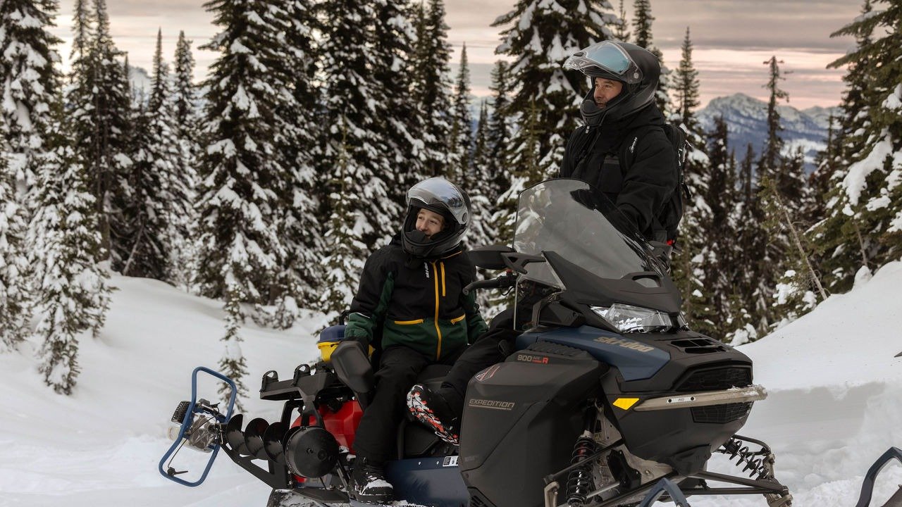 wybierz-swoj-perfekcyjny-skuter-sniezny-ski-doo-i-badz-gotowy-na-zimowe-podroze-124282