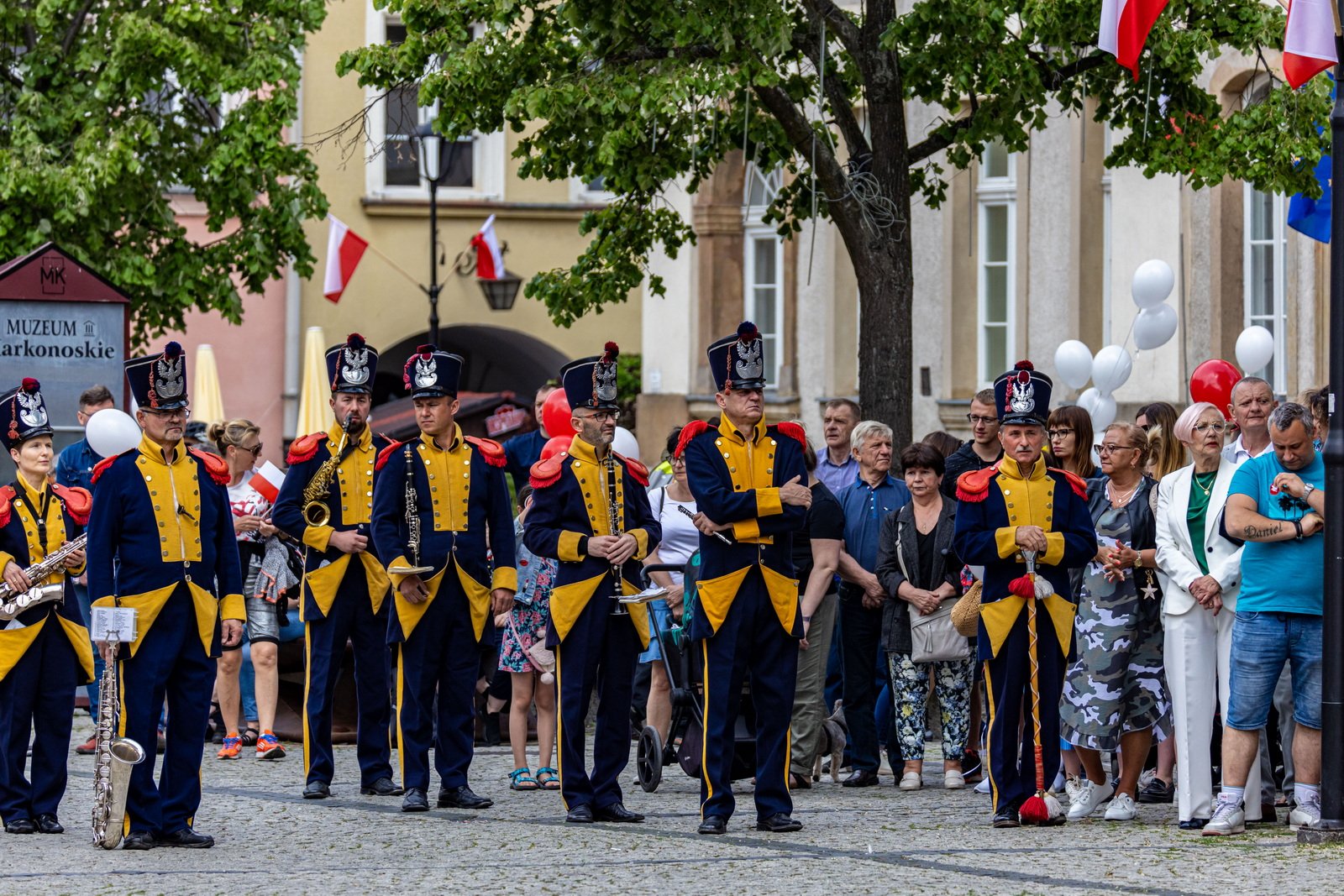uroczystosci-3majowe-fotogaleria-nagranie-z-drona-124315
