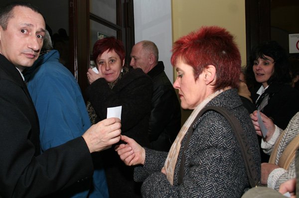 dzikie-zadze-opanoway-miasto-12449