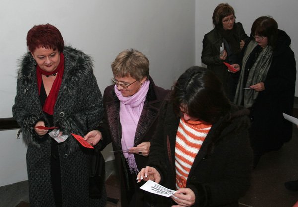 dzikie-zadze-opanoway-miasto-12449