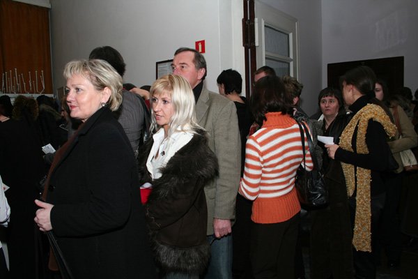 dzikie-zadze-opanoway-miasto-12449