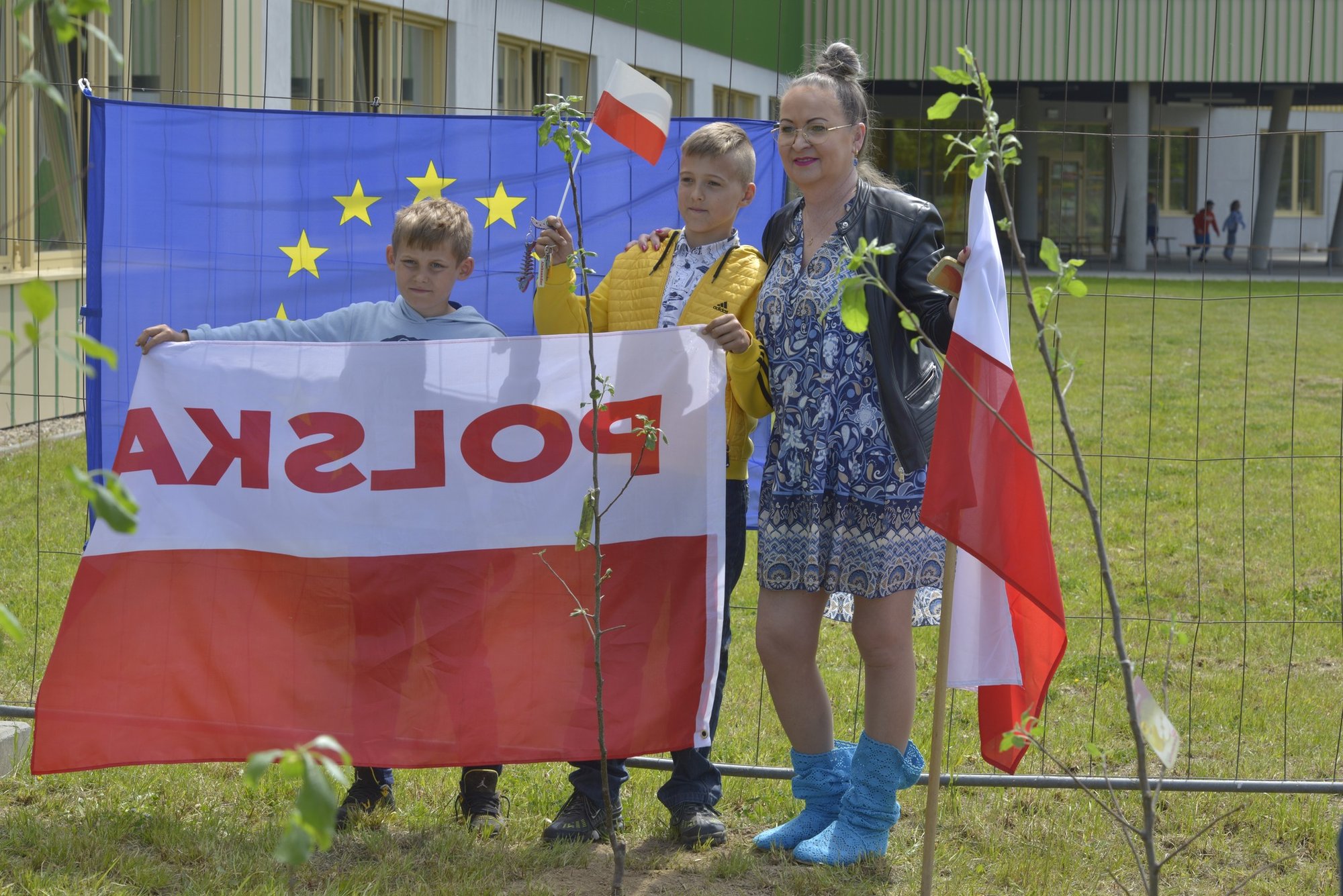 posadzili-drzewka-na-dzien-europy-124512