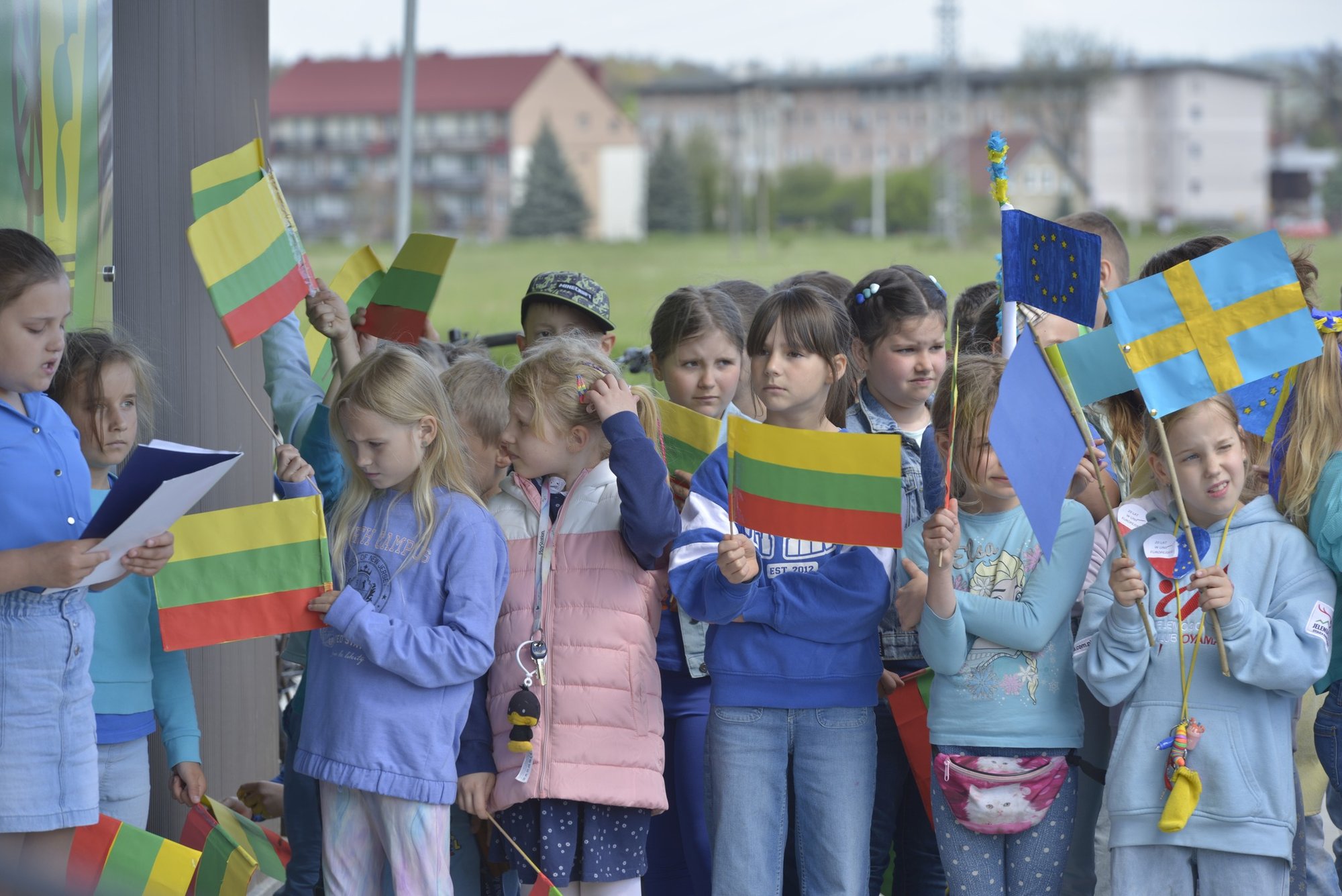 posadzili-drzewka-na-dzien-europy-124512