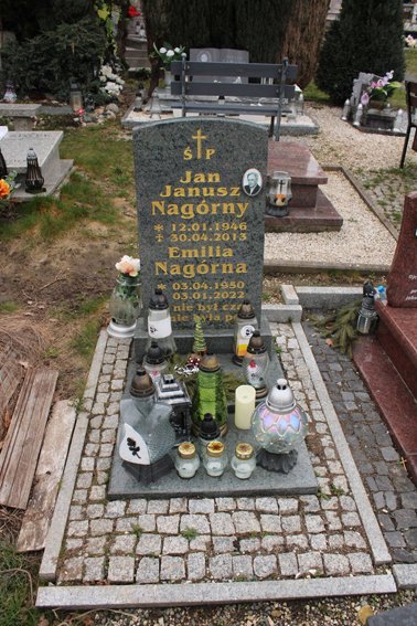 Grób Janusza i Emilii Nagórnych