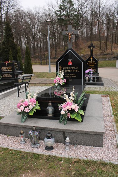 Grób ks. Józefa Steca